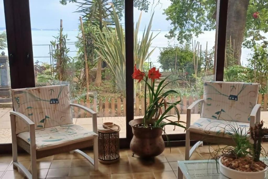 Brezza Marina - Appartamento In Villa Fronte Mare Triëst Buitenkant foto