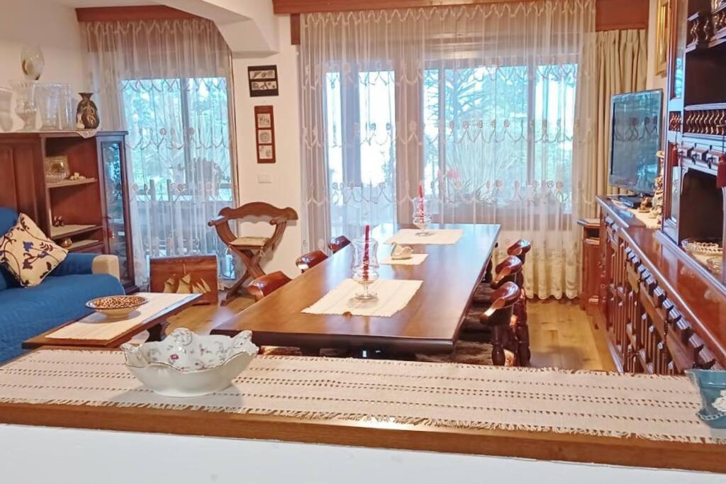Brezza Marina - Appartamento In Villa Fronte Mare Triëst Buitenkant foto